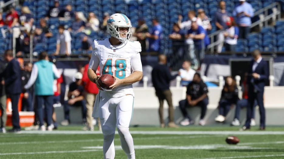 Texans sign LS Blake Ferguson