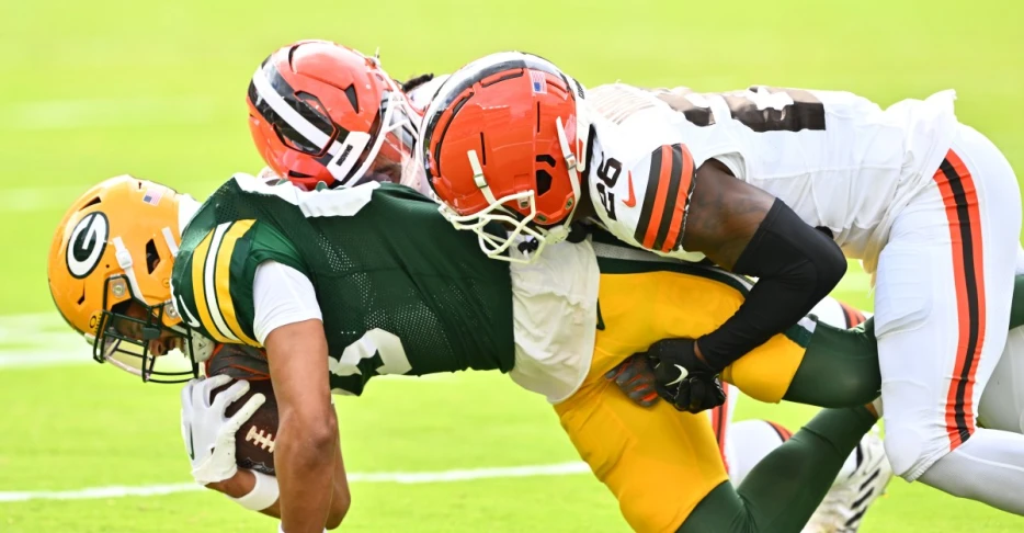 5 quick hitters with Acme Packing Company: Are the Packers getting too cocky, too early, against the Browns’ defense?