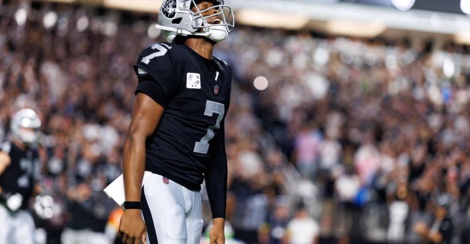 Community pulse: Fans backing Geno Smith