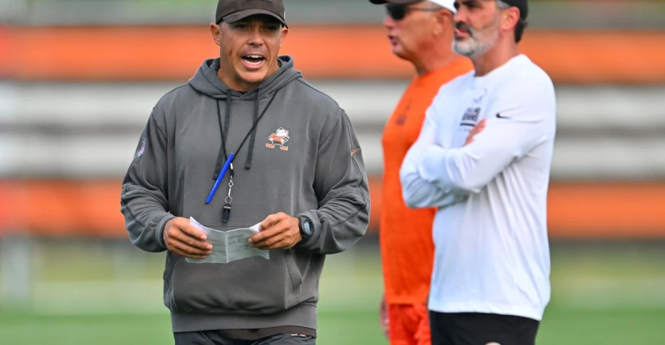 Daily Dawg Chow 9/19: Browns news, final preparations being made for Green Bay, more