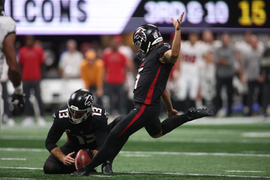 Falcons Cut K Younghoe Koo, Sign K Parker Romo To Two-Year Deal