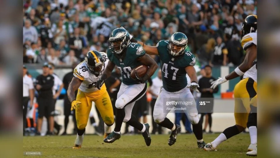 Former Steelers RB Wendell Smallwood Headed To Prison For Fraud