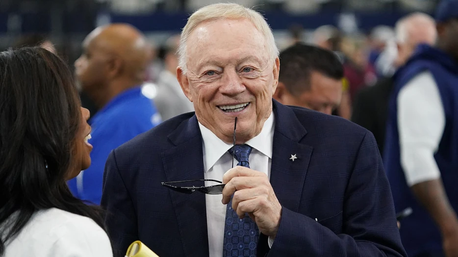 Jerry Jones’ honest take on Cowboys making trade for defensive help