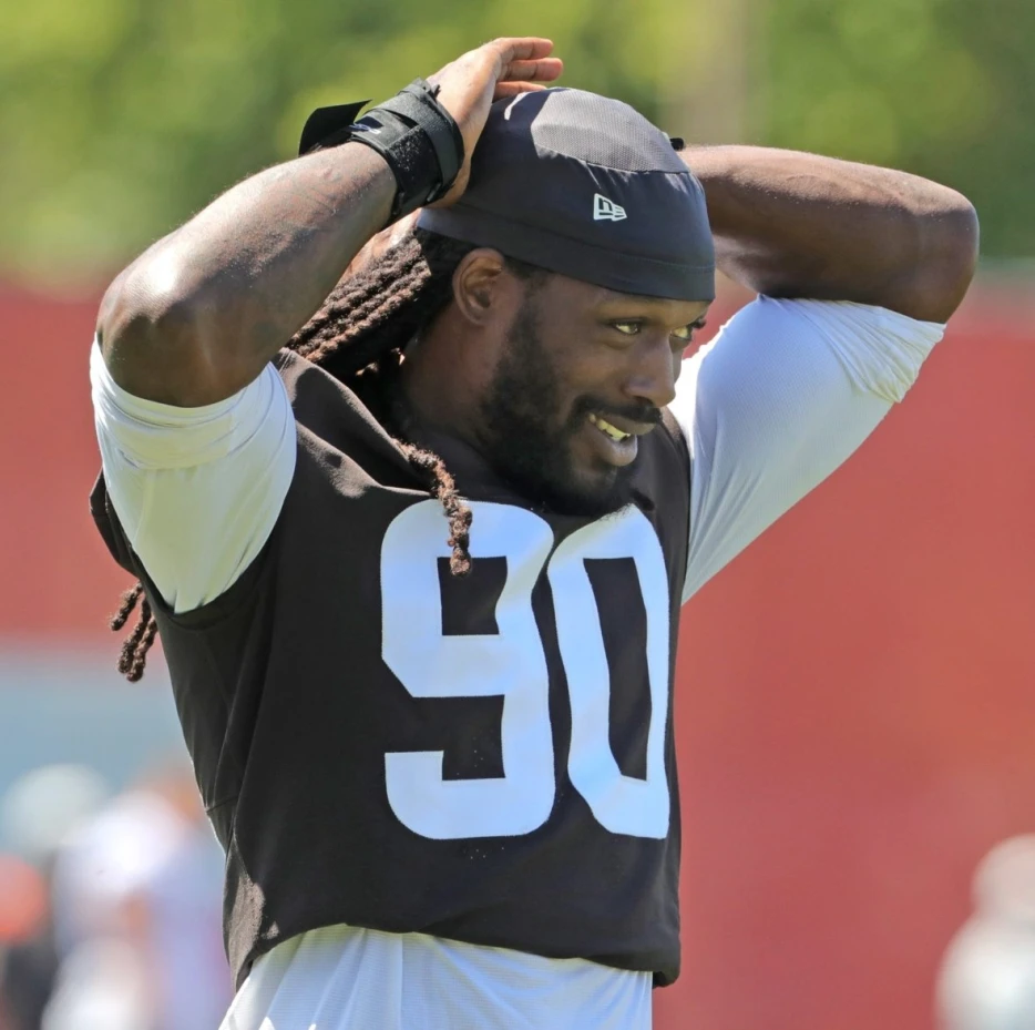 Report: Jadeveon Clowney Arrested Days Before Signing with Dallas Cowboys