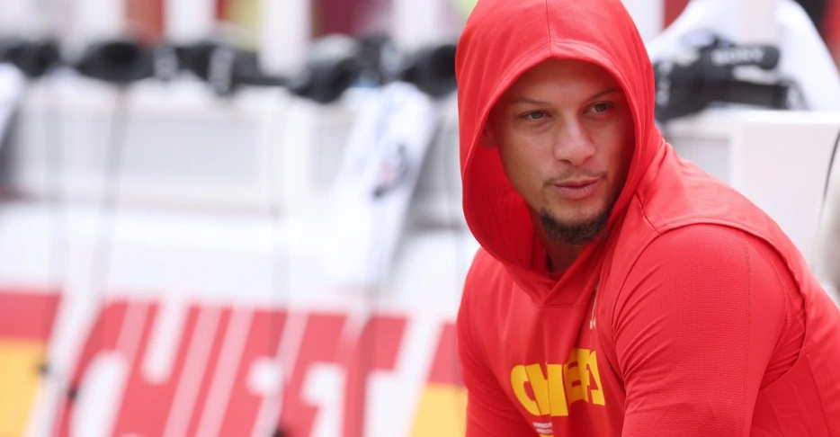 In Week 3’s ‘Reacts’ poll, Chiefs’ fans think quarterback sneaks should return