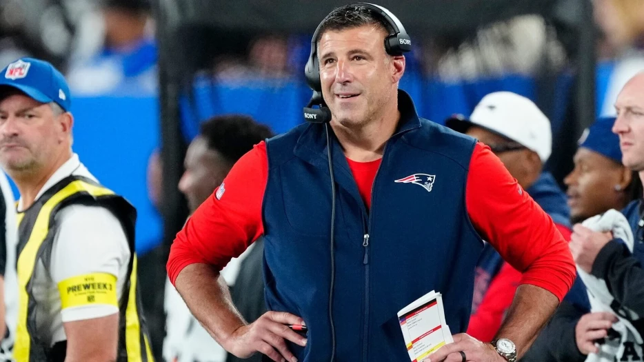 NFL Writer Explains What’s Concerning About Patriots Defense