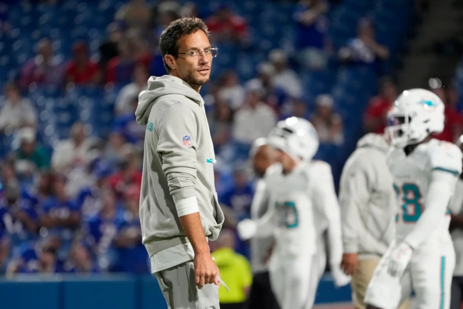Despite 0-3 Start Mike McDaniel’s Dolphins Job Still Safe for 1 Major Reason
