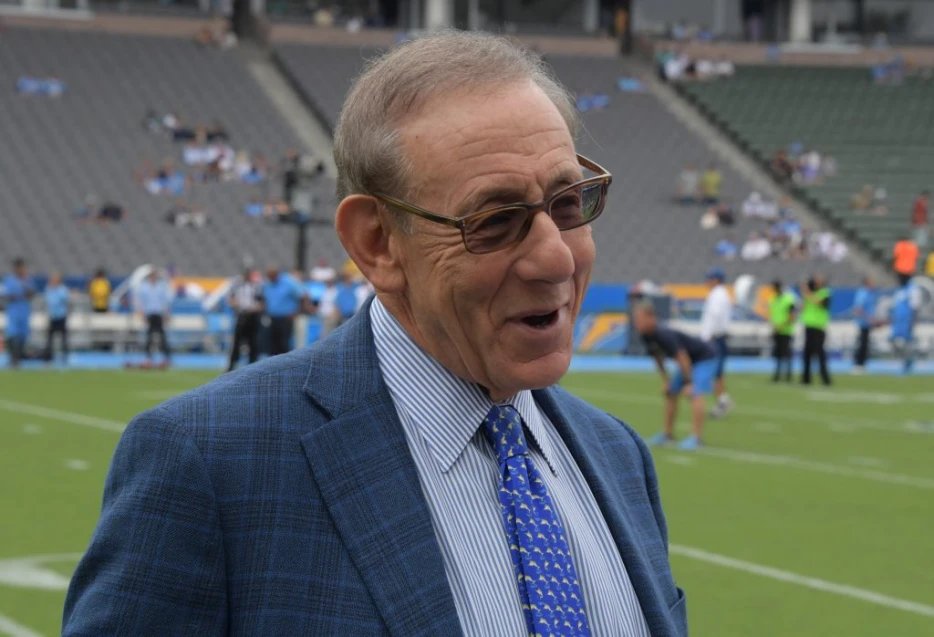 Dolphins Owner Stephen Ross Willing To Be Patient With HC Mike McDaniel; Latest On GM Chris Grier, Team’s Culture Changes