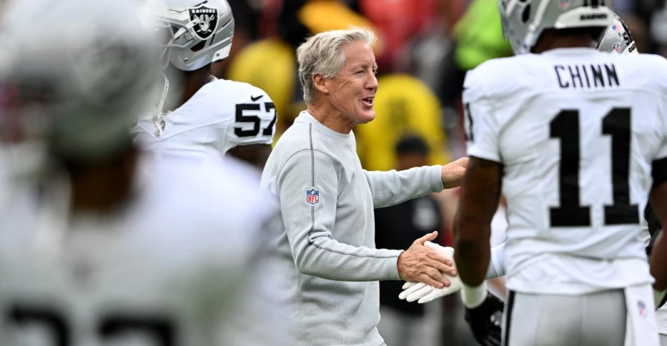 Raiders-Commanders score: Live updates