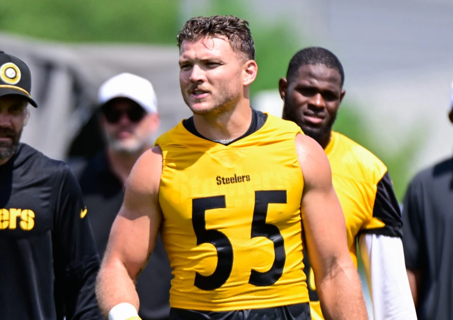 Steelers Make Major Personnel Change vs. Patriots