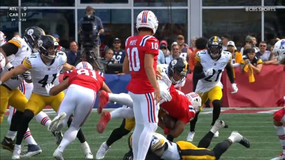 Steelers Were ‘Punching At The Ball From The First Play,’ Says Patriots RB