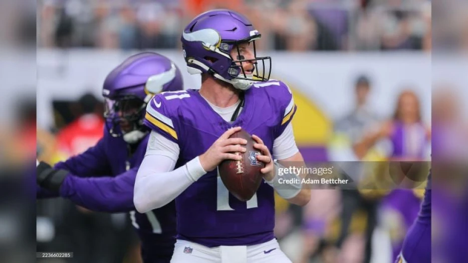 Vikings Will Start QB Carson Wentz Against Steelers