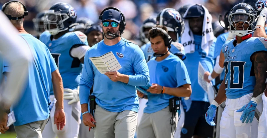 Bad offense, defense, coaching and other Titans bullets