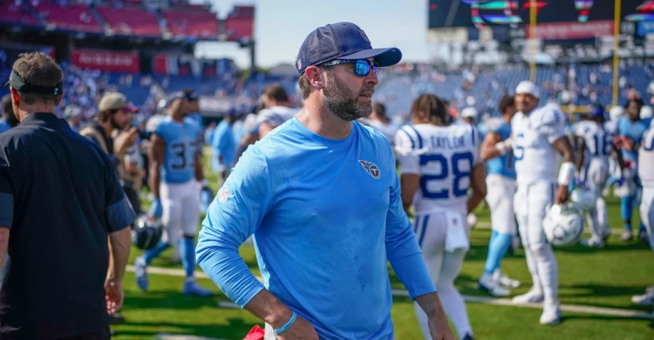 Could Titans head coach Brian Callahan give up playcalling?