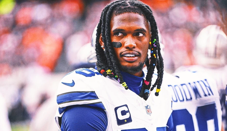 Cowboys WR CeeDee Lamb Suffers High Ankle Sprain