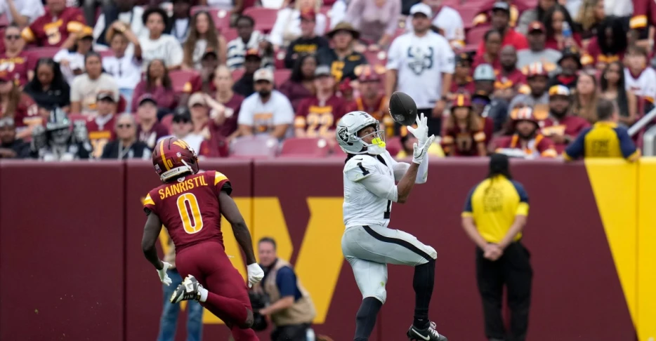 Raiders are favorites for the first time Week 4 vs. The Bears