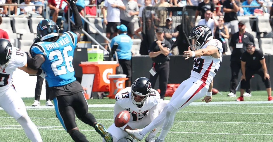 Falcons sign new kicker, WR to practice squad