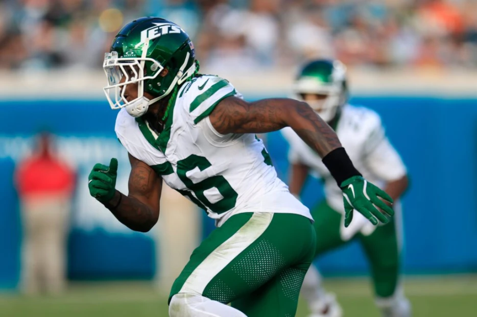 Jets Place Quincy Williams On IR, Add Mark Robinson From Patriots’ Practice Squad