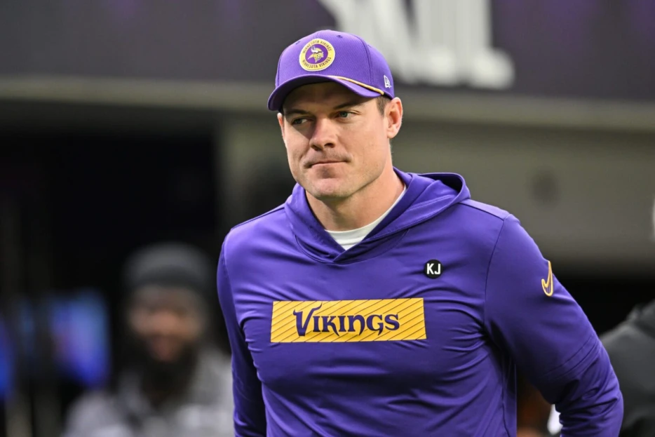 NFC Notes: Matthew Golden, Kevin O’Connell, Bears, Packers, Vikings
