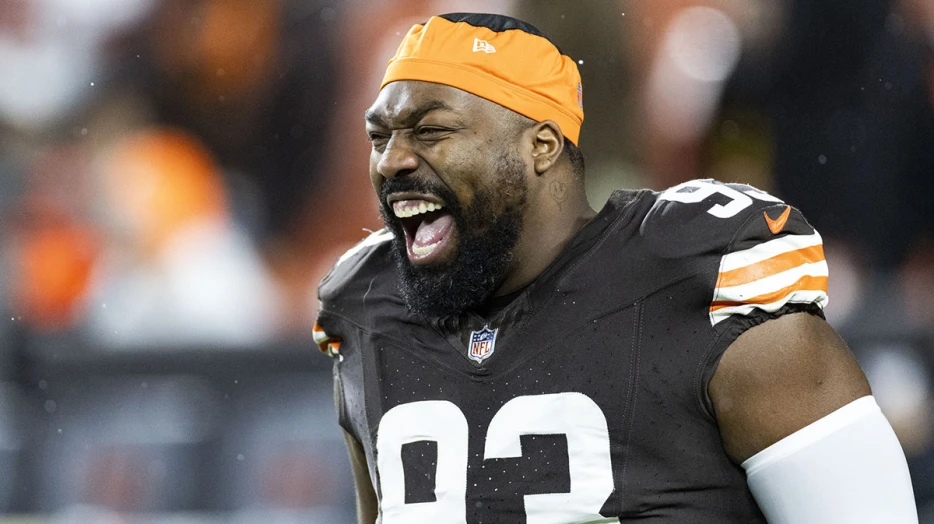 The trash-talking “Unc” who stunned the Packers with Browns’ clutch field goal block art
