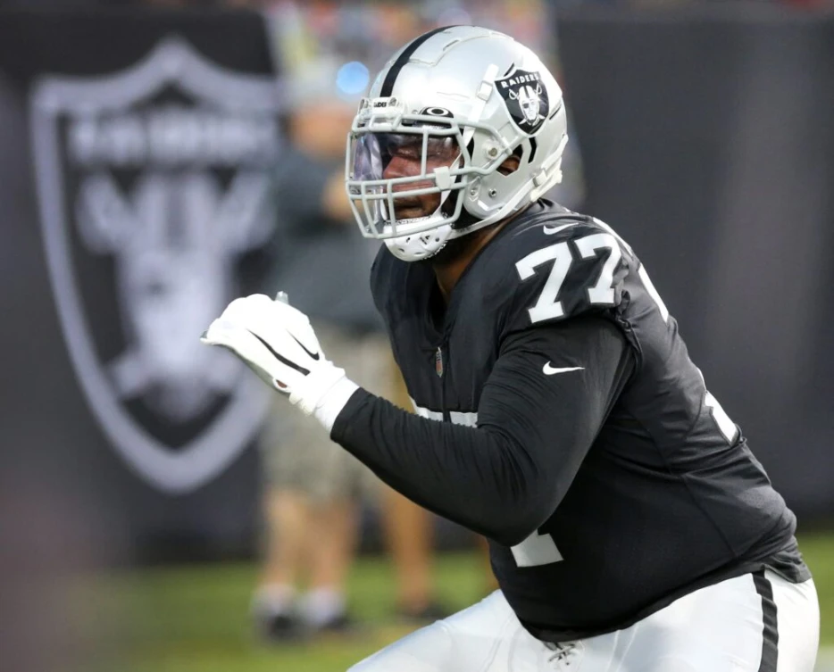 Browns Exploring LT Options After Dawand Jones Injury
