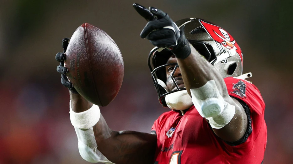 Buccaneers’ Chris Godwin spotted at practice as he aims for Week 4 injury return