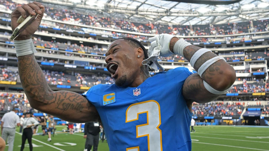 Chargers’ Jim Harbaugh raves about ‘best football player’ Derwin James after DPOW honor