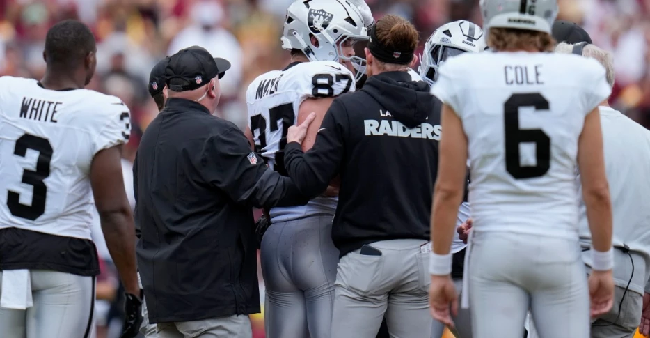 Michael Mayer not practicing 3 days after suffering concussion