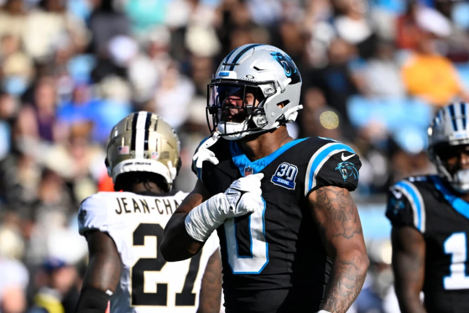 Panthers TE Ja’Tavion Sanders Expected To Miss Multiple Weeks