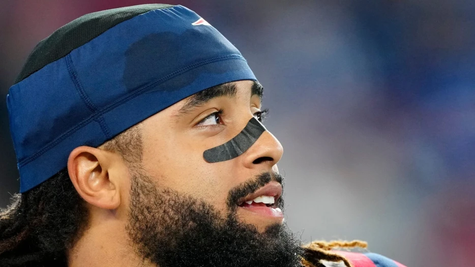 Patriots Reportedly Sign Two Players To Practice Squad After Recent Departures