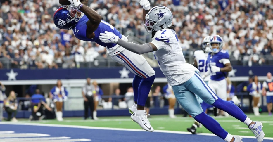 The Cowboys’ pass defense is really, really bad