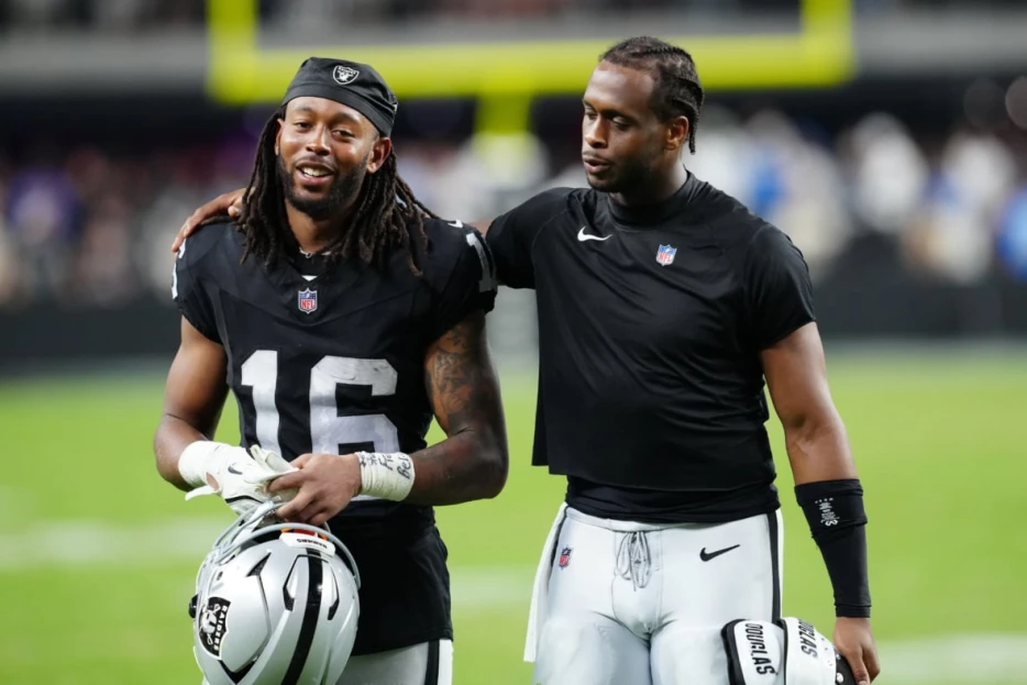 3 Predictions for Raiders Week 4 Matchup vs. Bears