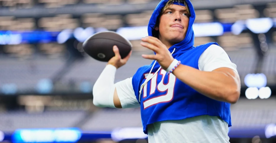 Giants players react to Jaxson Dart replacing Russell Wilson: ‘He’s my quarterback now’