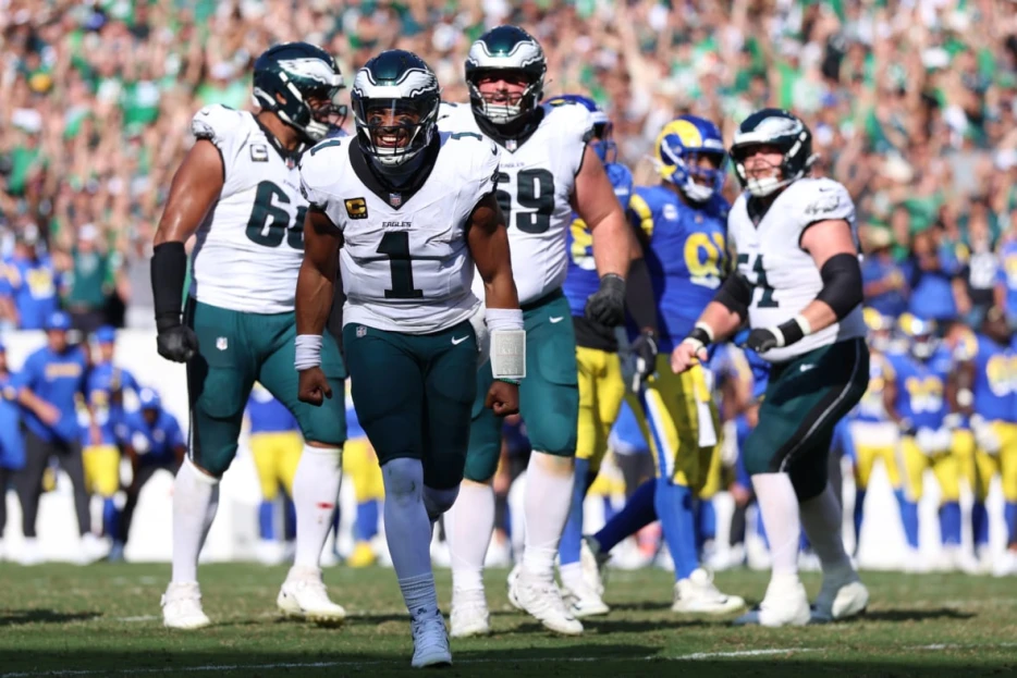NFL Expert’s Bold Warning for Undefeated Philadelphia Eagles