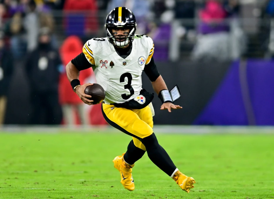 Russell Wilson Speaks after Benching, Won’t Demand Trade