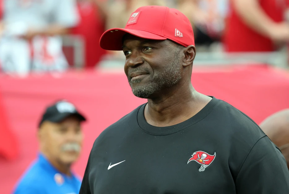 Todd Bowles Shrugs Off Tush Push “Hero” Talk, Drops an Ishkabibble’s Mention Instead