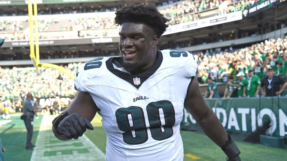 Eagles’ Jordan Davis hilariously shouts out Peloton for improved conditioning