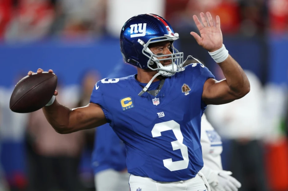 Former Seahawks Teammate Roasts Russell Wilson, Claims No Longer a Hall of Famer