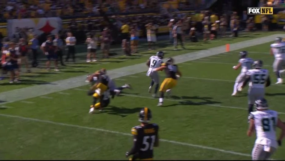 ‘The Scheme’s Fine’: Chris Hoke Defends Steelers’ Run Defense System, Points To Real Problem