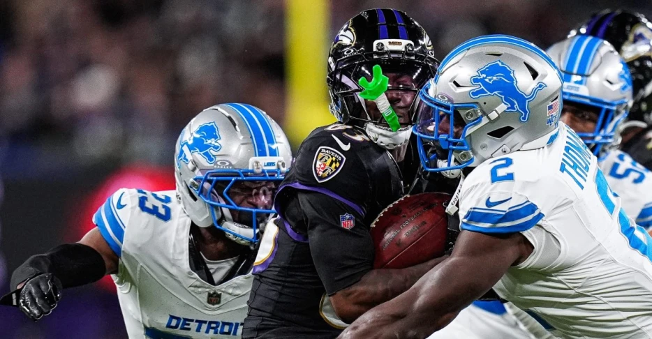 Lions place Daniel Thomas on IR, elevate rookie WR for Week 4