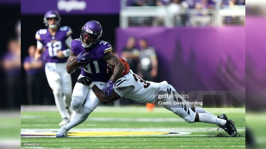 Vikings Elevate RB Cam Akers To Active Roster Ahead Of Steelers Game