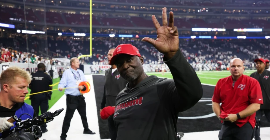 Bucs vs. Eagles: Game information and open thread
