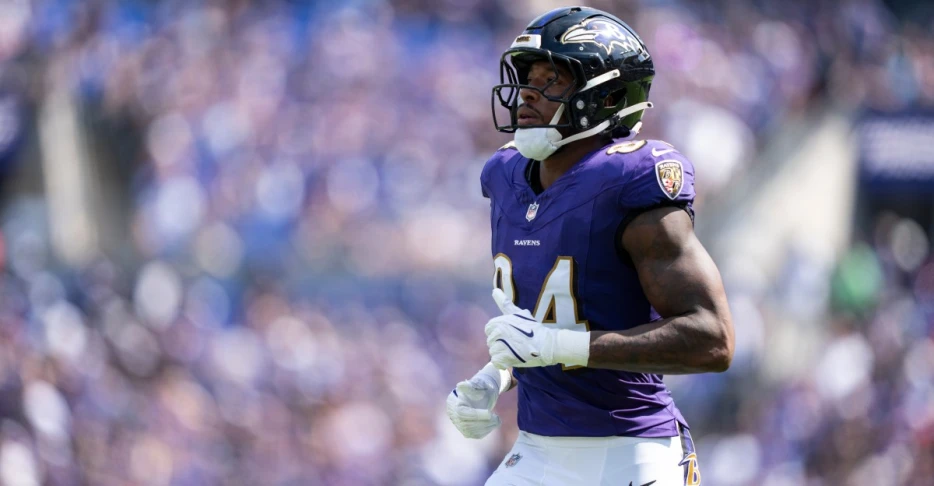 Ravens elevate 2 DL, promote TE Zaire Mitchell-Paden from practice squad