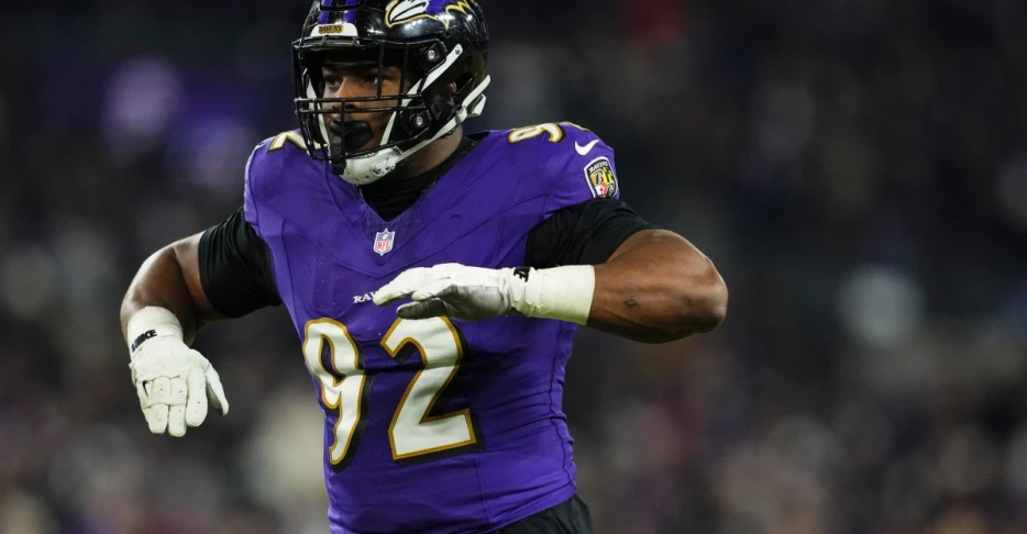 Ravens put 2 starting defensive linemen on IR