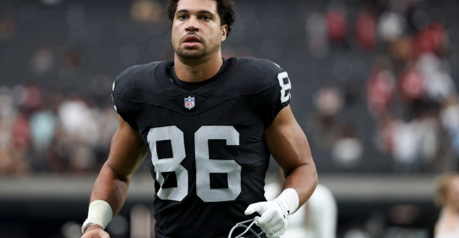 Silver Minings: Albert Okwuegbunam and Carter Runyon elevated from practice squad against Bears
