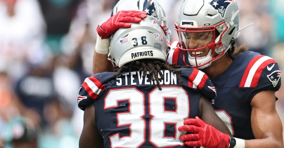 Sunday Patriots Notes: Confidence remains in Rhamondre Stevenson