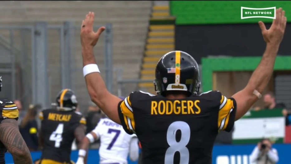 ‘That’s What DK Does Best’: Rodgers Happy To Get Metcalf Involved Early In Win
