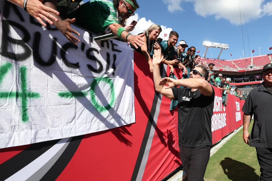 “The Whole Damn Stadium’s Green,” Says Tampa Fan Who Didn’t Sell His Tickets