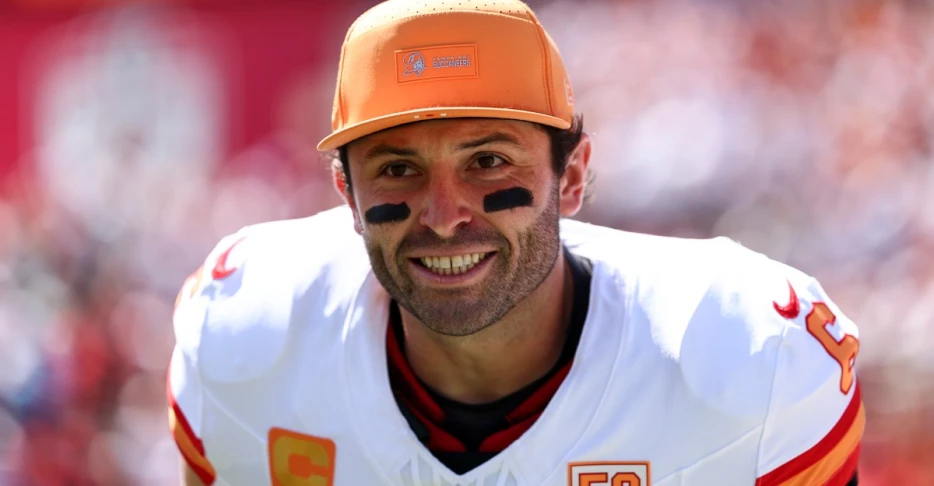 Week 4 early game thread: A battle between undefeated teams in Tampa Bay