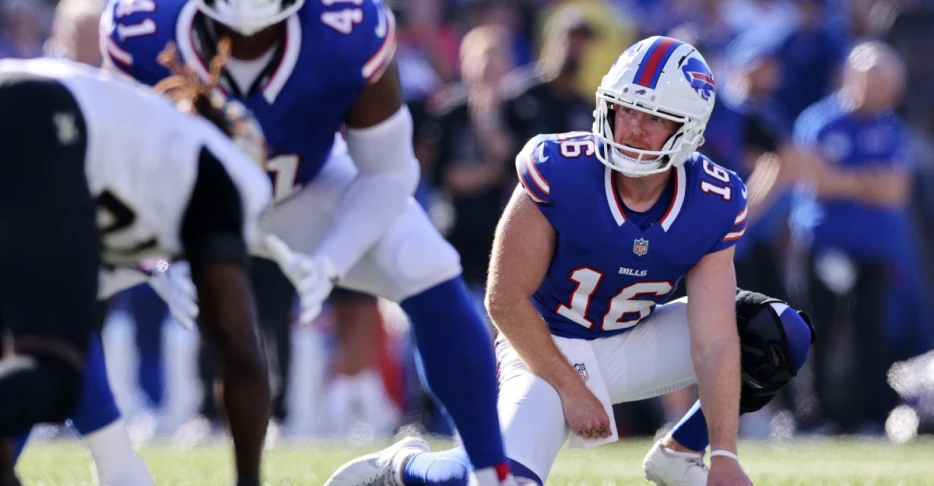 Buffalo Bills to hold punter tryouts with Cameron Johnston injured